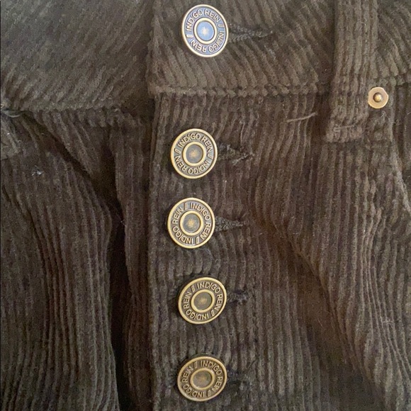 Mid Rise Skirt - Picture 6 of 7